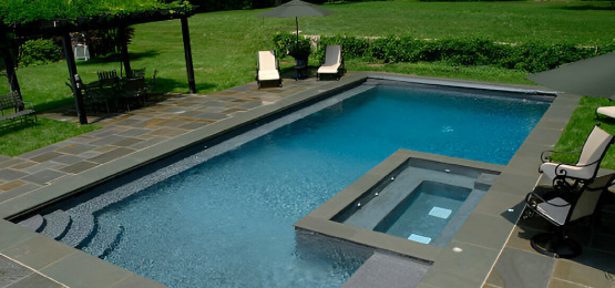 Swimming pool builders in San Antonio